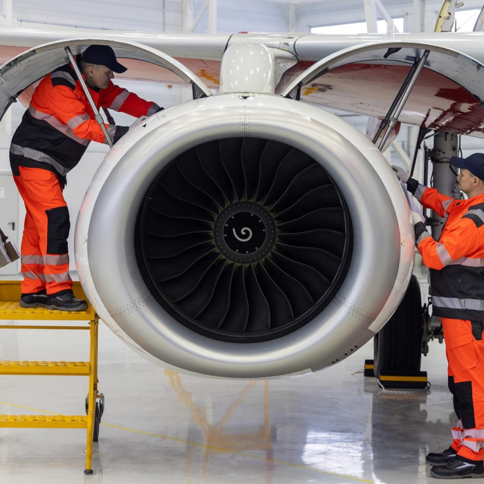 Red Wings открыла ангар технического обслуживания SSJ100 в аэропорту «Жуковский». Red Wings открыла ангар технического обслуживания SSJ100 в аэропорту «Жуковский».