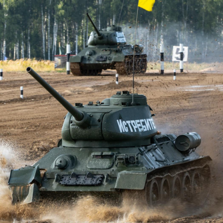 Т-34 в рамках конкурса «Танковый биатлон»