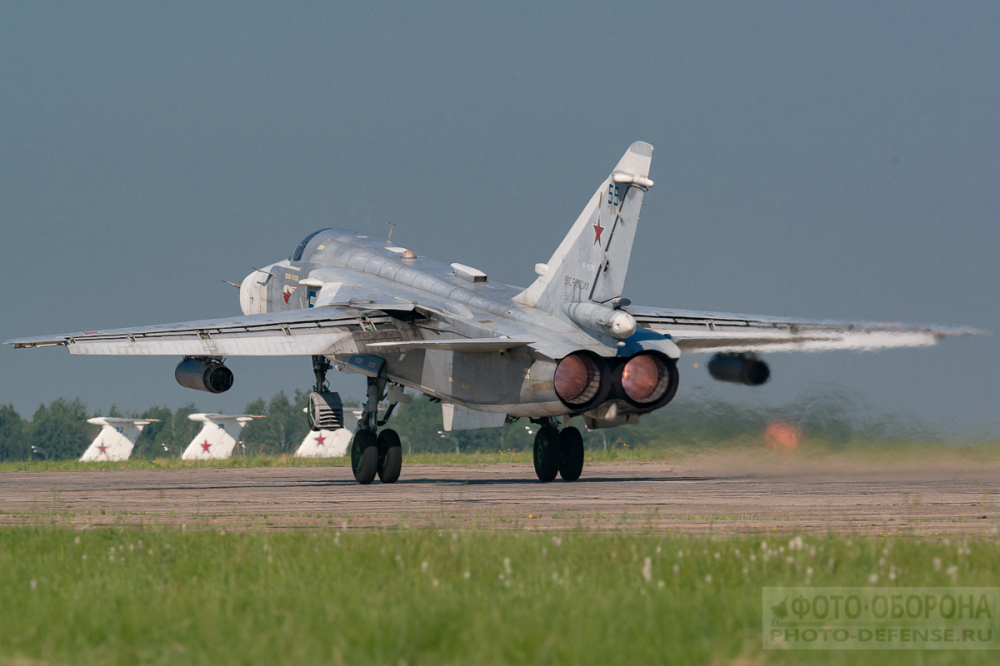 51 год первому полету Су-24.