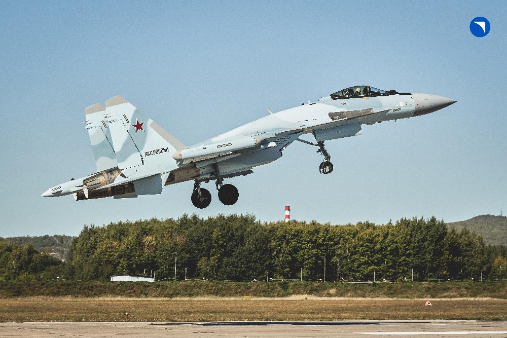 ОАК передала ВКС России новые самолеты Су-35С